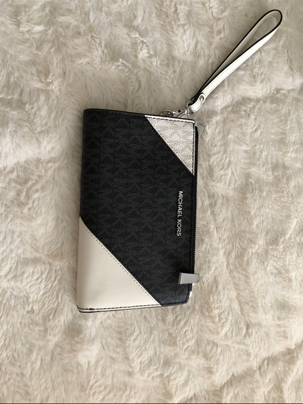 Michael Kors Black and White Two-Tone Wristlet Wallet